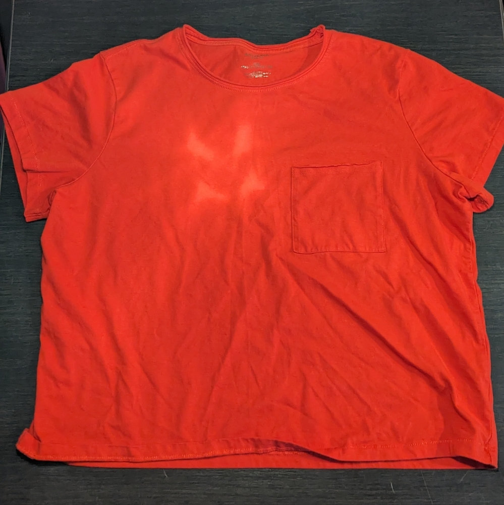 Arizona jean co, red tshirt with front pocket, XXL